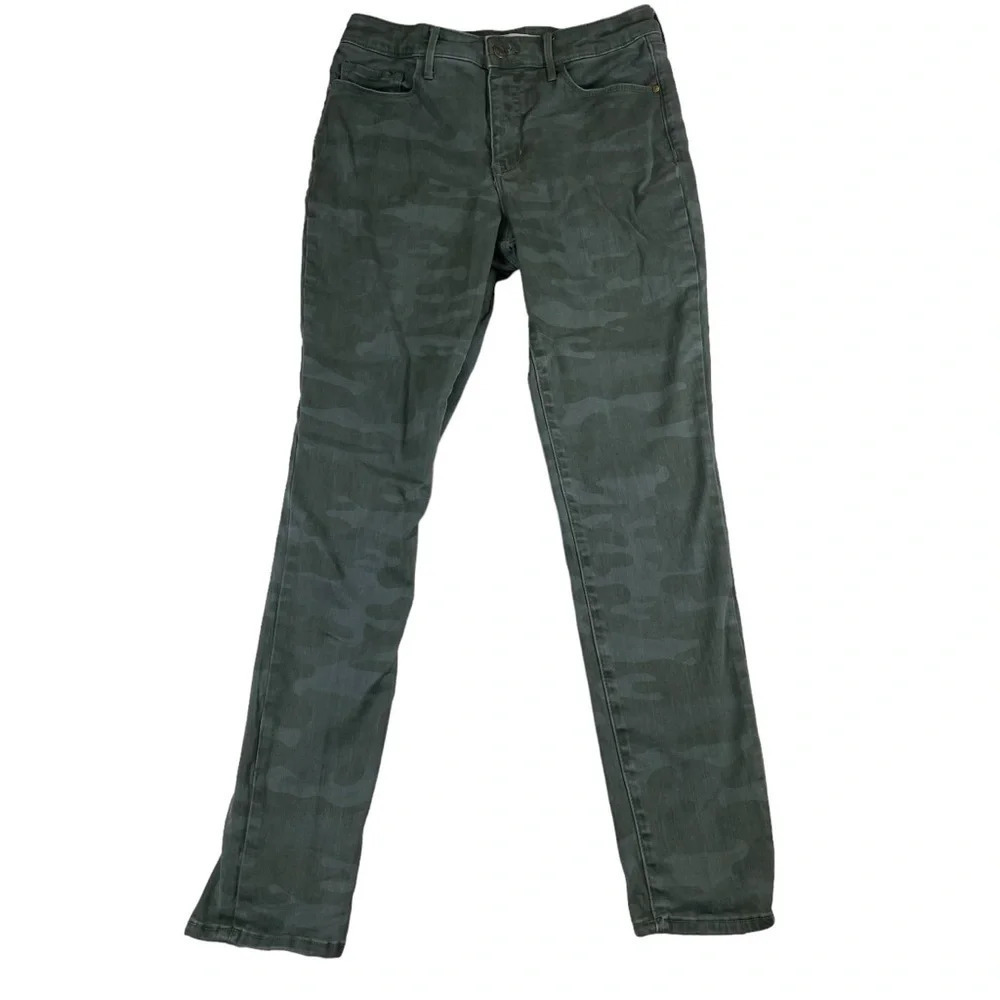 Social standard by Sanctuary green camo high rise skinny jeans women’s 6